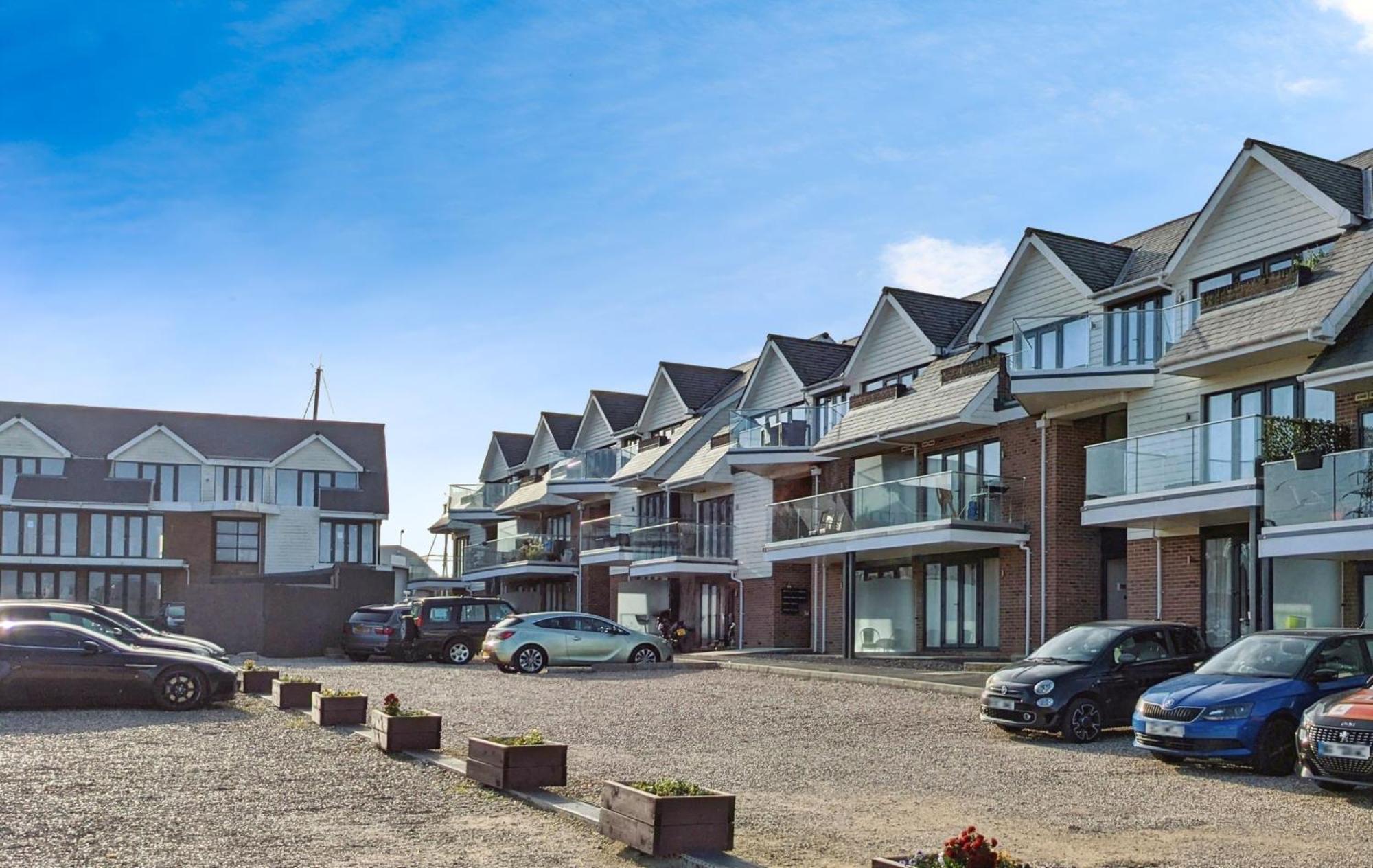 Folly View Villa นิวพอร์ต ภายนอก รูปภาพ